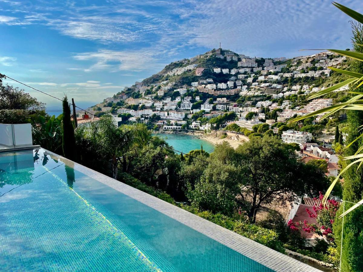 Castell Blau Appartement Roses