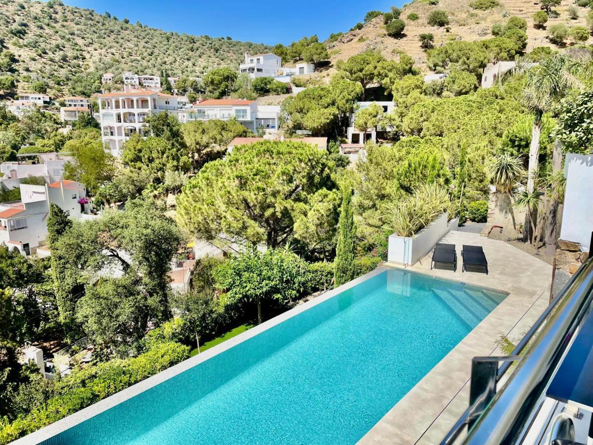 Castell Blau Appartement *